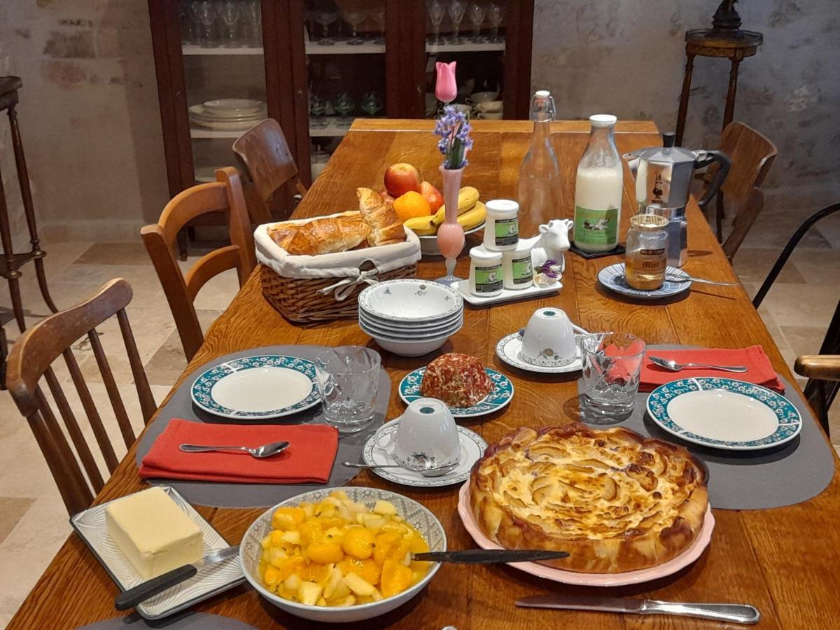 Aux Sources De Ouanne Bed and Breakfast Exteriör bild