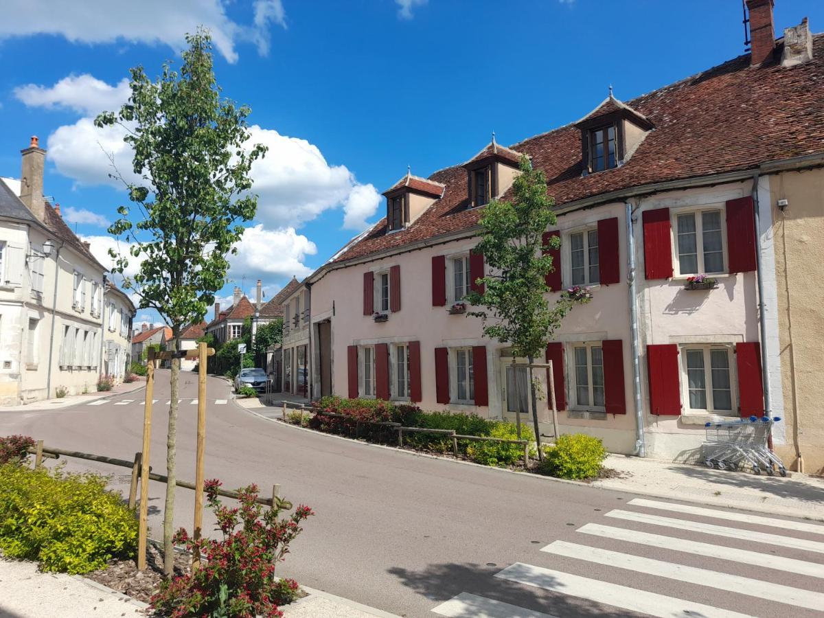 Aux Sources De Ouanne Bed and Breakfast Exteriör bild