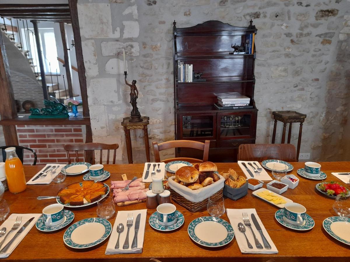 Aux Sources De Ouanne Bed and Breakfast Exteriör bild