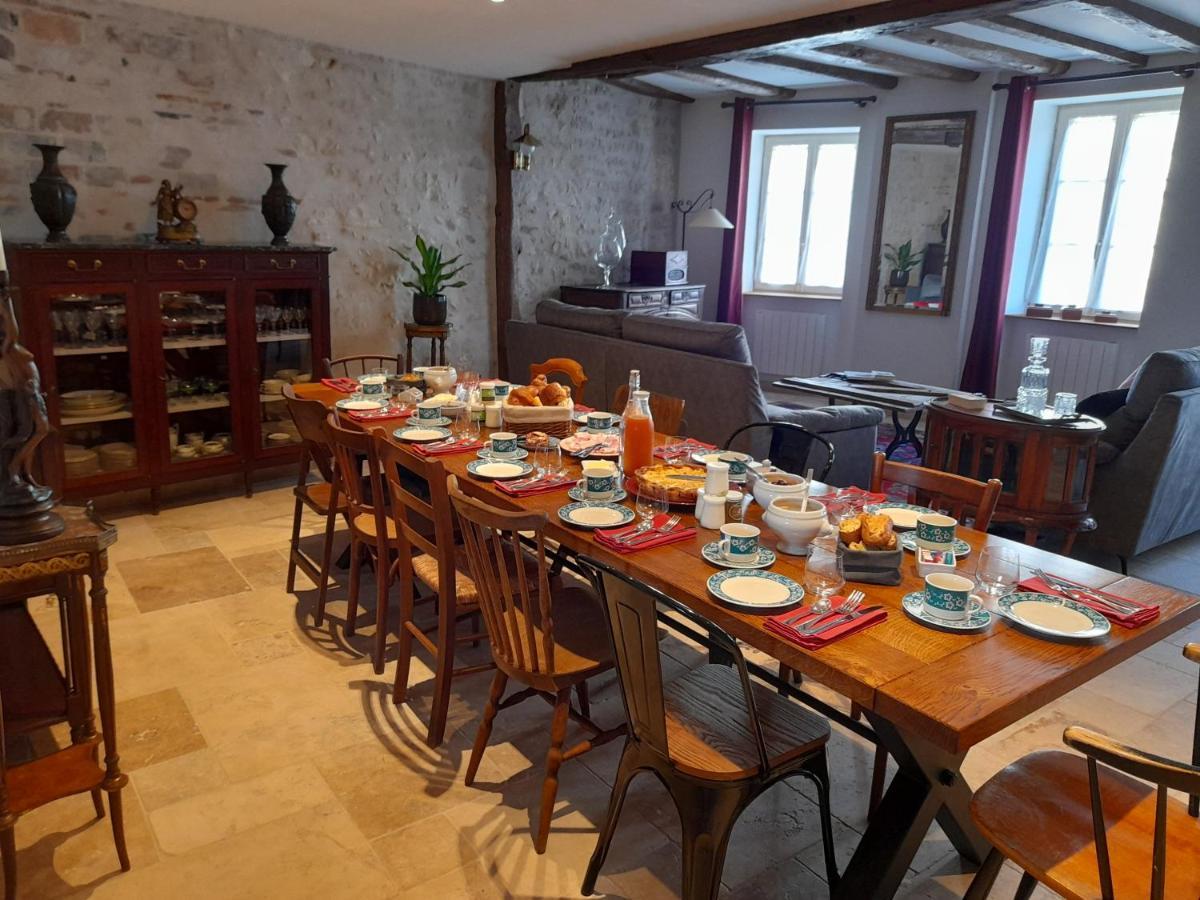 Aux Sources De Ouanne Bed and Breakfast Exteriör bild