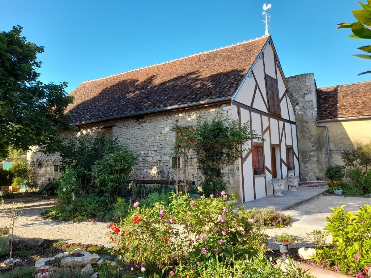 Aux Sources De Ouanne Bed and Breakfast Exteriör bild